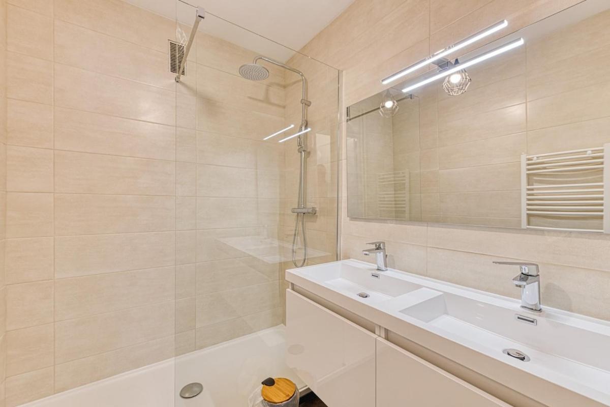 Magnificent Apartment, 4 Bedrooms, Fiber Wifi Grenoble Exterior photo